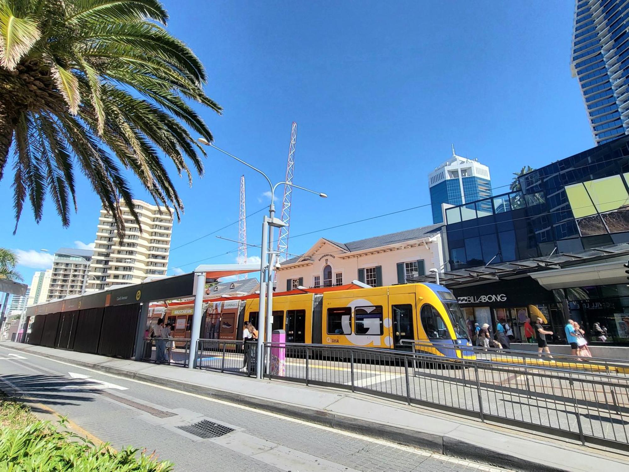 Beachside Apartment In The Heart Of Surfers Paradise - Free Parking Gold Coast Exterior photo